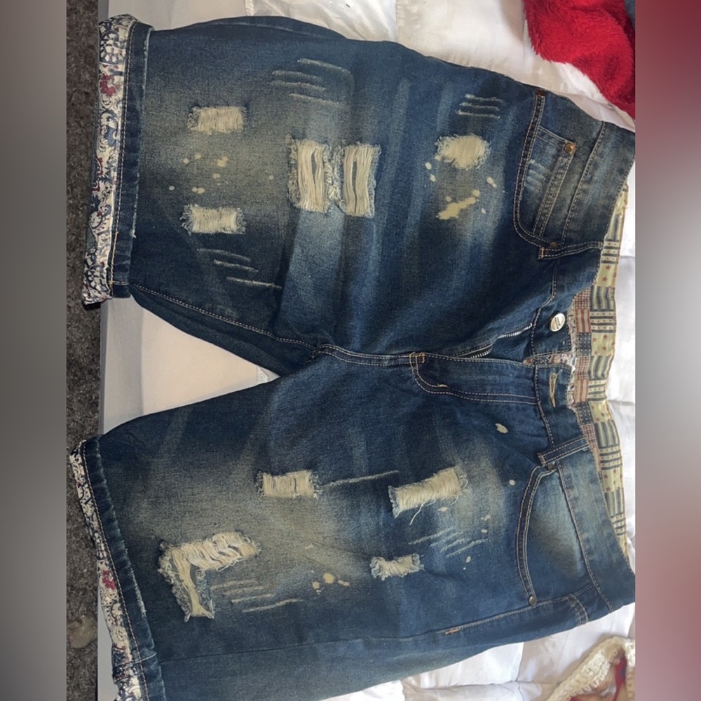 Brand new size 38 men’s fashion denims